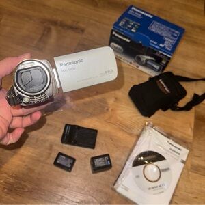 Panasonic Digital High Vision Video Camera HDC-TM35 Case White japan two battery